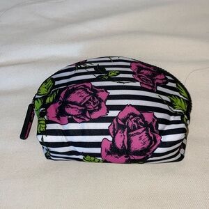 Small cosmetic bag